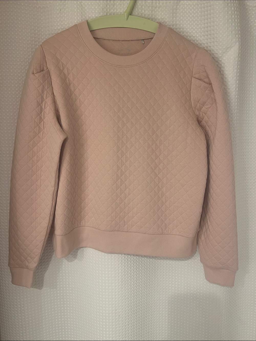 Walter Hagen Quilted Crewneck Sweater in Pale Pink—726-023